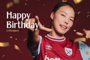 李梦雯30岁生日，西汉姆联女足发布海报送上生日祝福